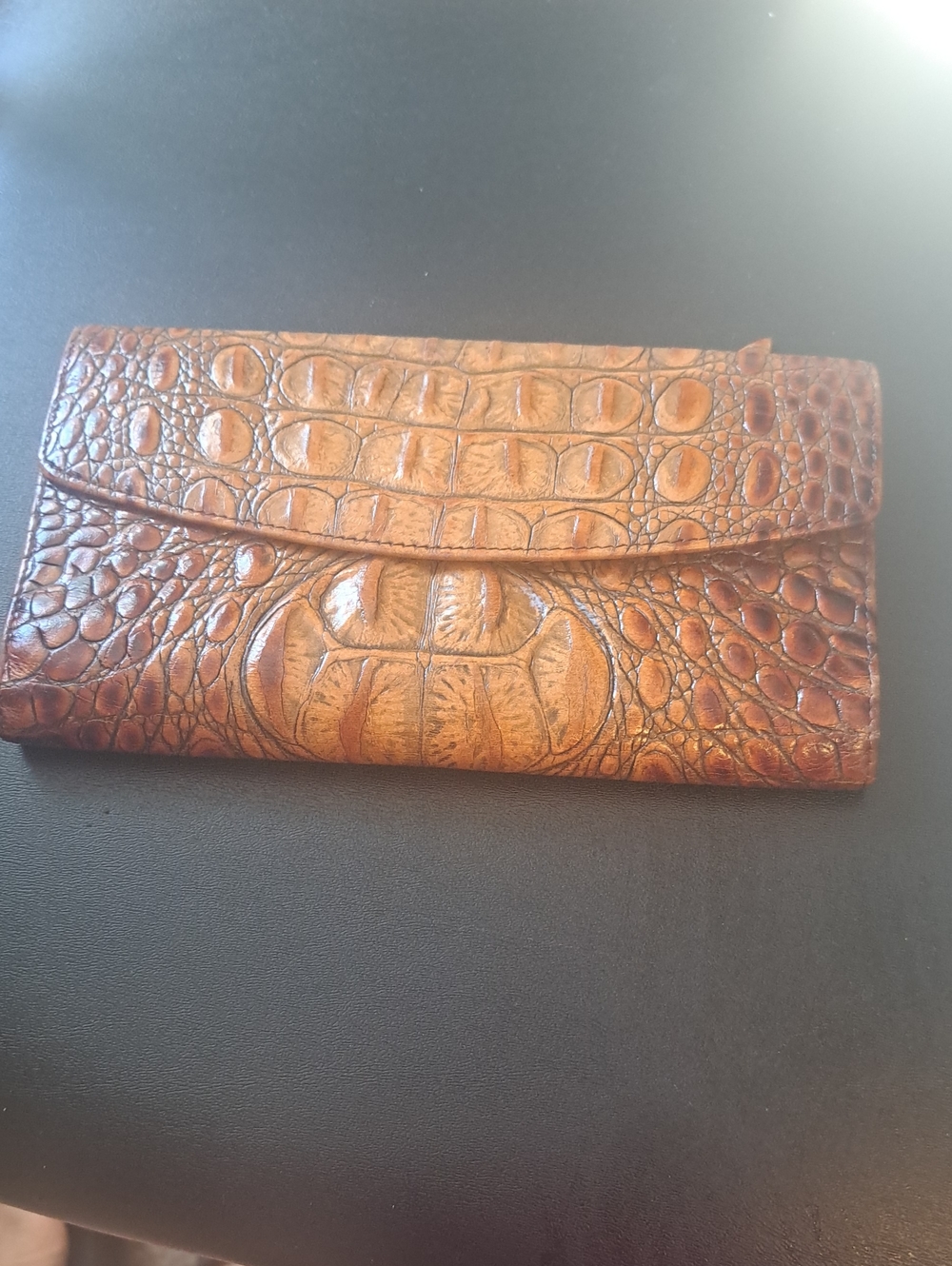 Textured Brown Croc-Embossed Leather Clutch Wallet ..Pecan Melbourne Trifold